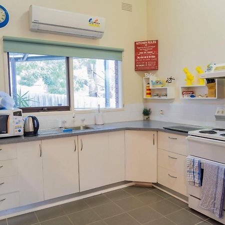 Holiday Home In The Heart Of Anglesea Exterior foto